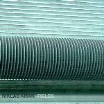 موسیقی خیالی و وهم آلود نیکلاس آمن در آلبوم ” زمینه‌ها “Fields  (2015)